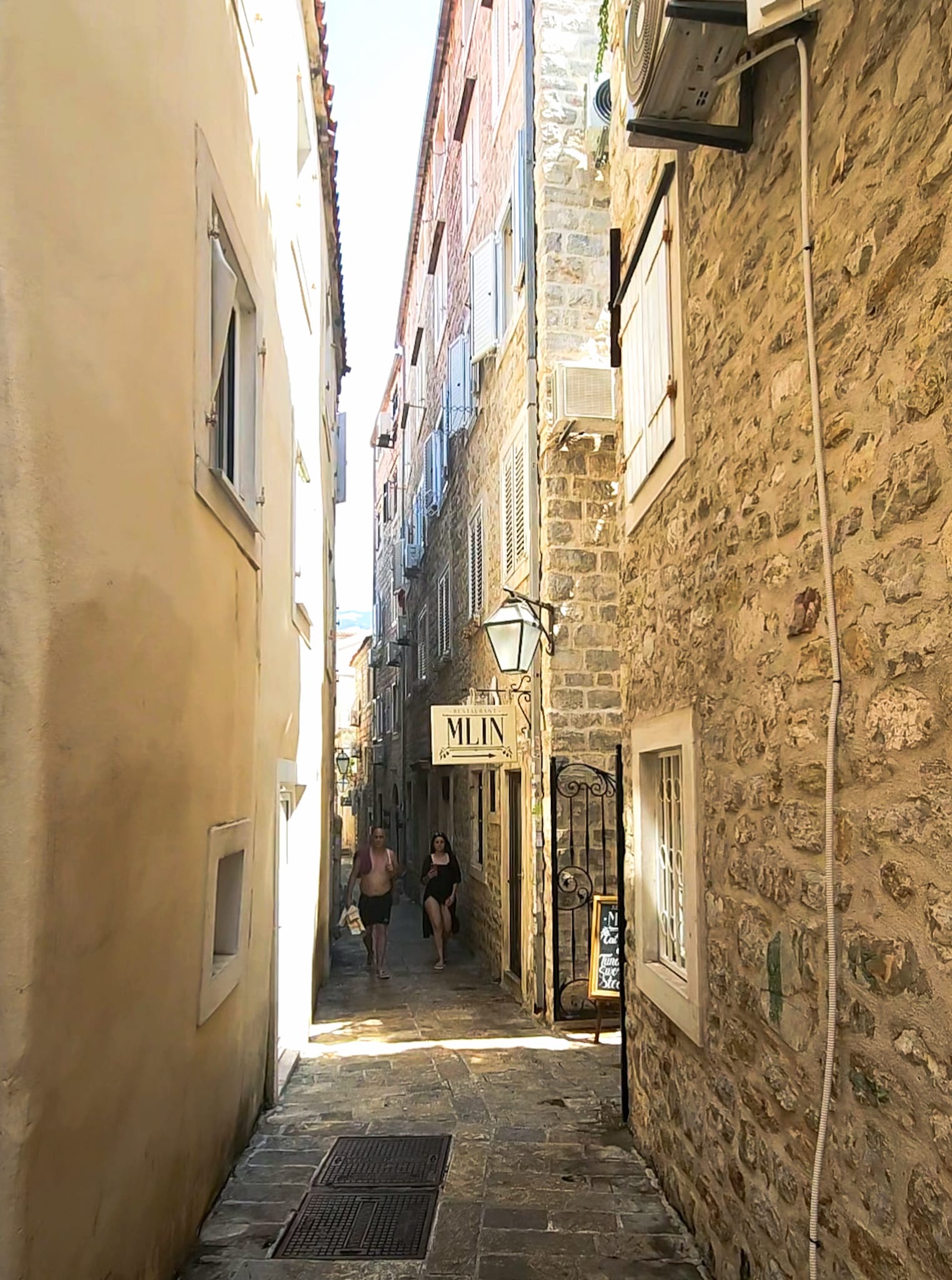 Image of Apartment - 2 Bedrooms - 1 Bathrooms for Sale in Budva-Budva-Montenegro, Image 12